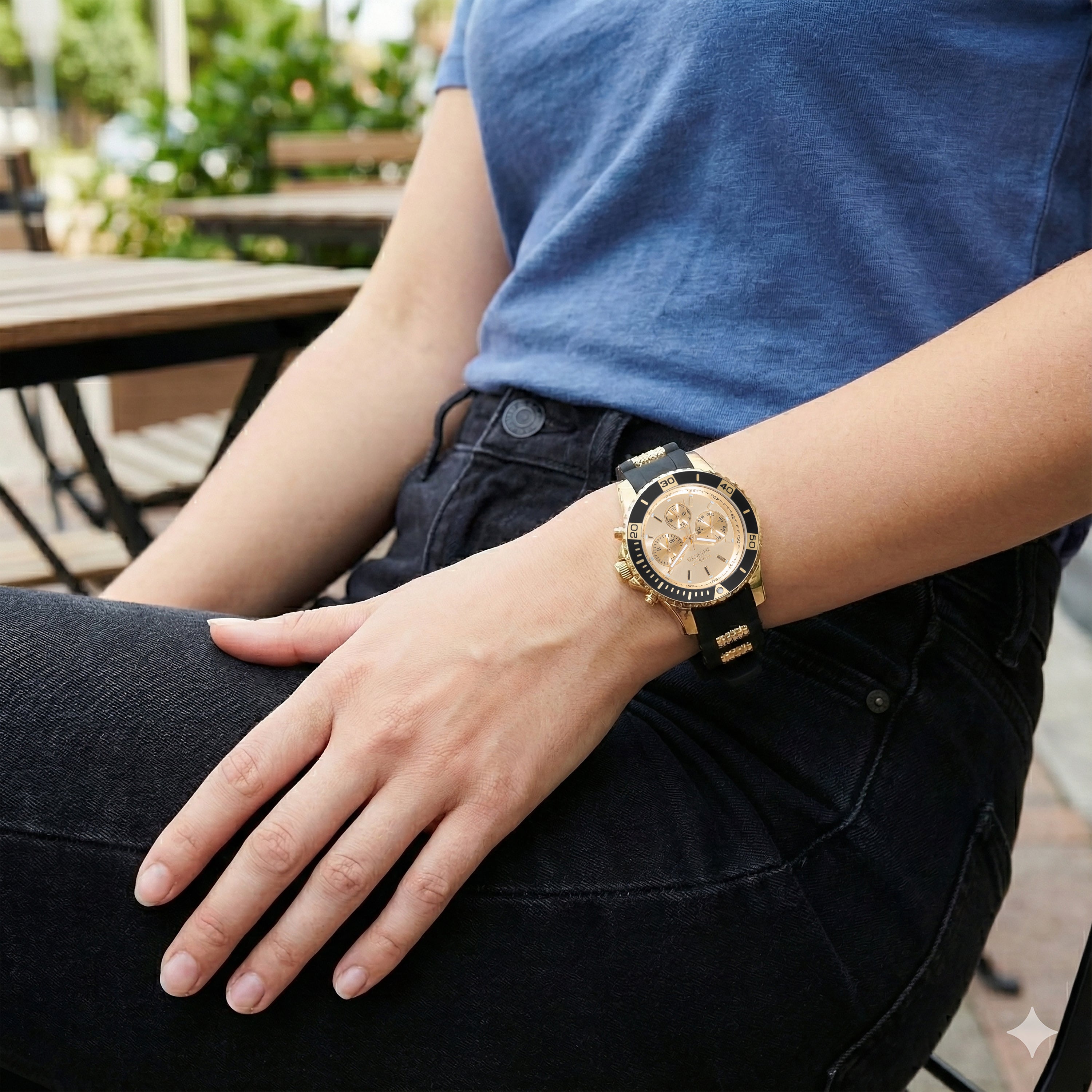 Invicta Aviator Unisex Watch - 38mm. Black. Gold (49892)